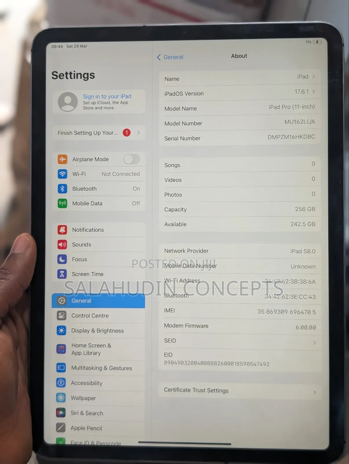 Apple iPad Pro 11 (2018) 256 GB Gray
