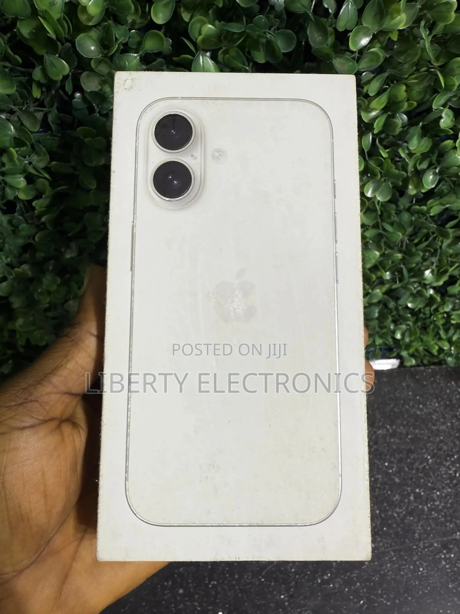 New Apple iPhone 16 256 GB White