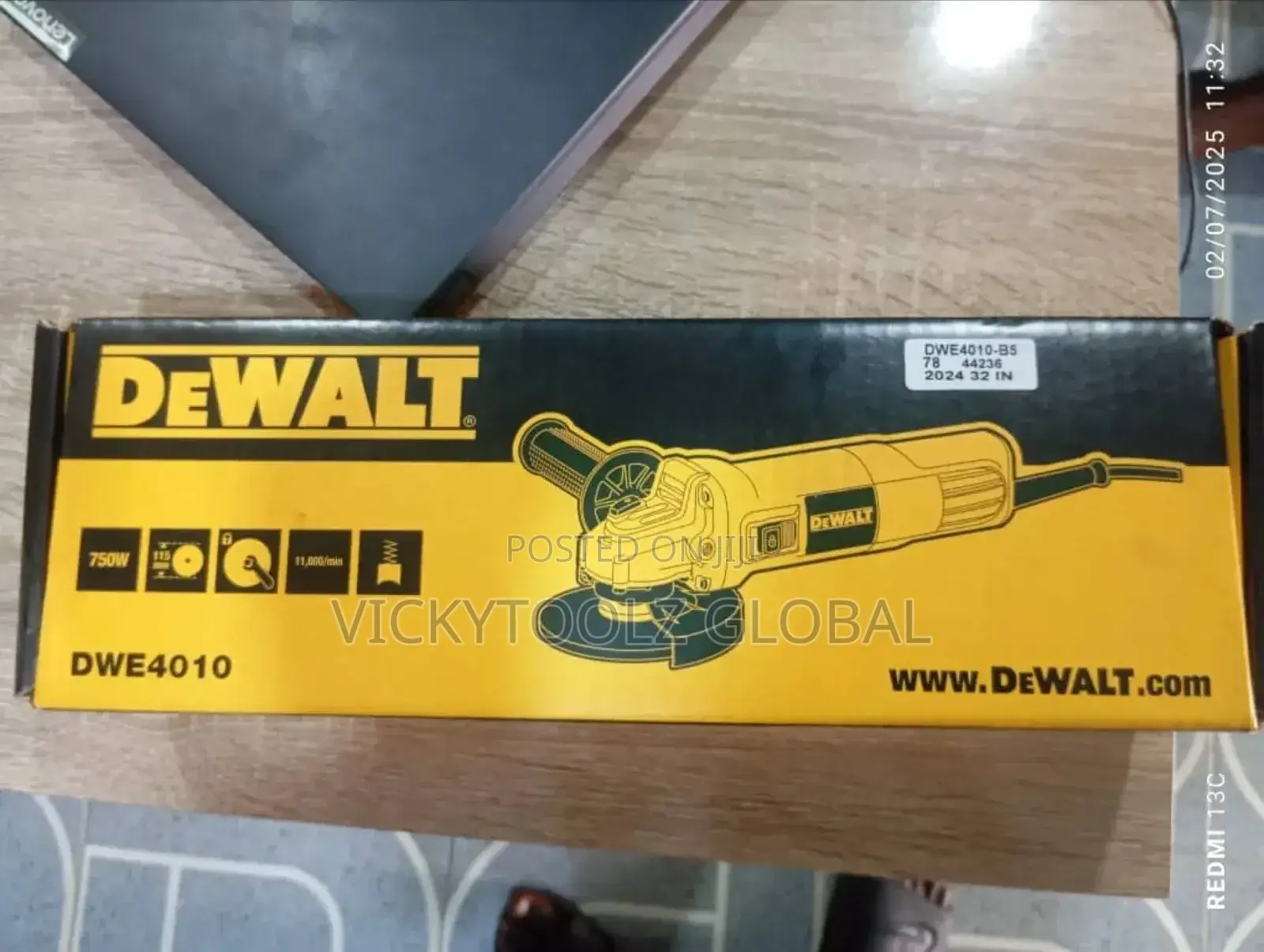 Dwe4010 Dewalt Angle Grinder (4 1⁄2)