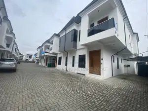 4bdrm Duplex in Lekki for rent