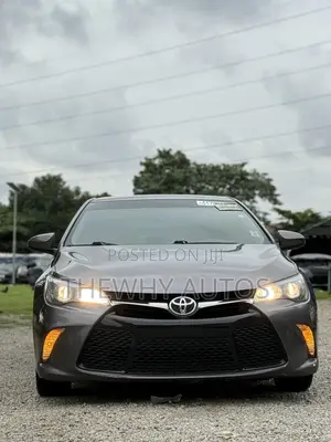 Toyota Camry SE 4dr Sedan (2.5L 4cyl 6A) 2017 Gray