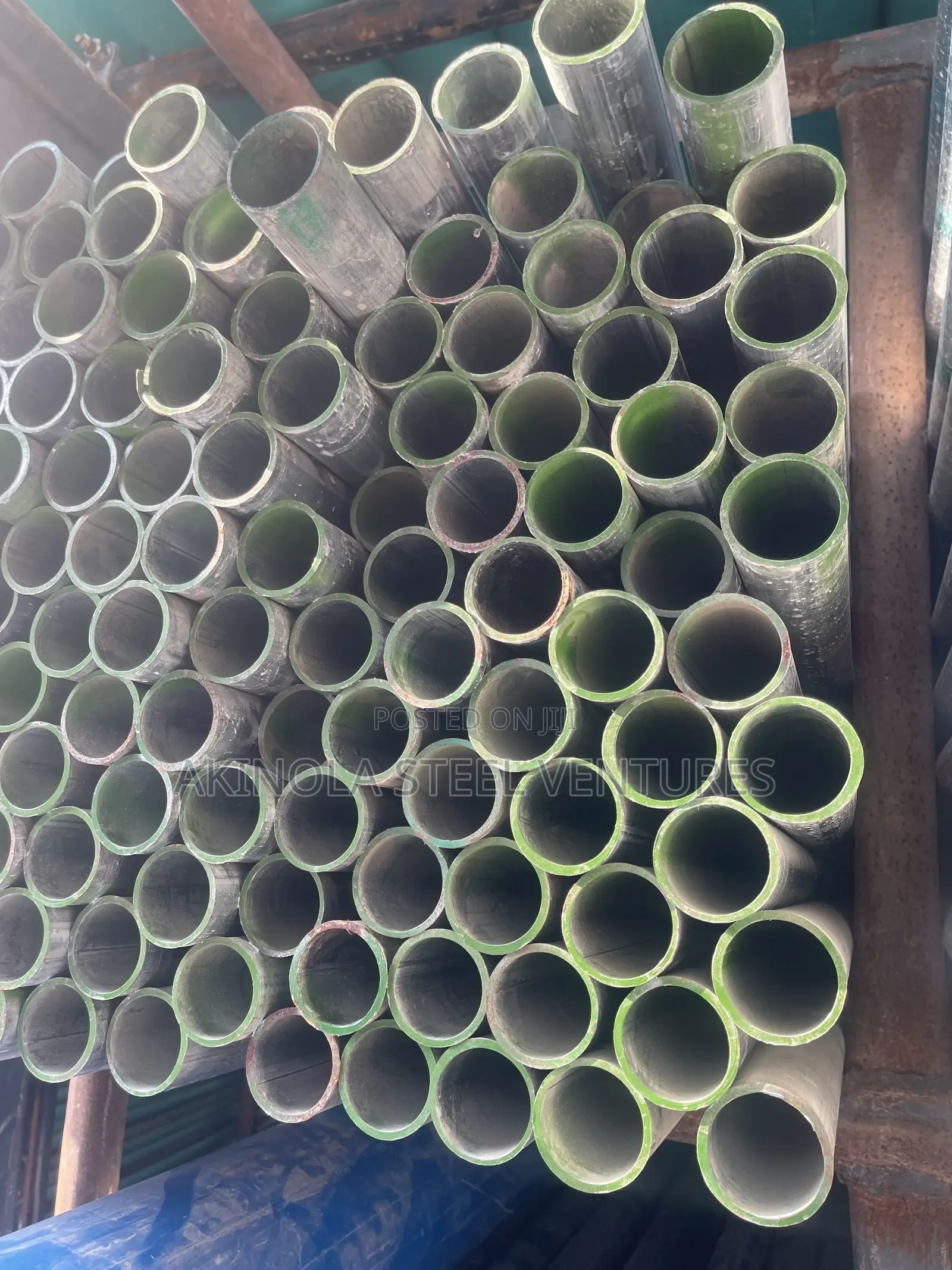 11/2" (48mm) Galvanize Scaffold Pipe Thick 3mm Imported