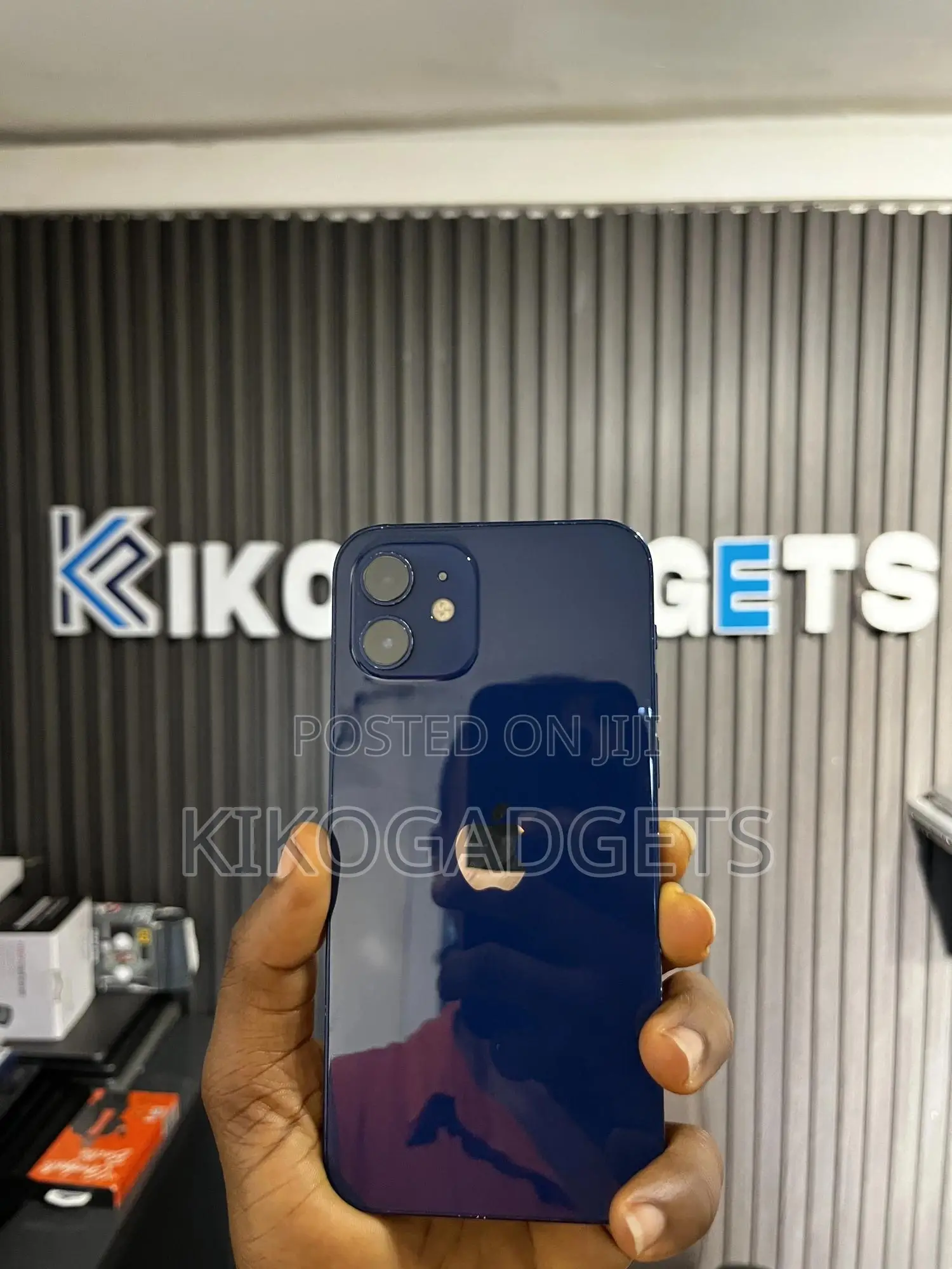 Apple iPhone 12 64 GB Blue