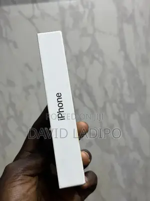 New Apple iPhone 16 Pro Max 256 GB Black