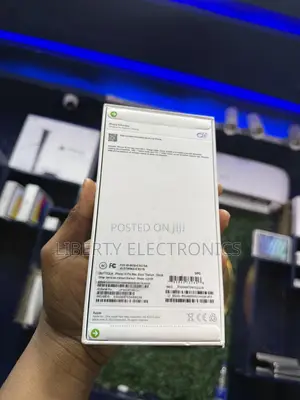 New Apple iPhone 15 Pro Max 256 GB