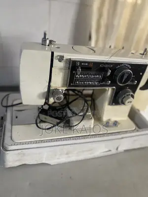Heavy Duty Sewing Machine