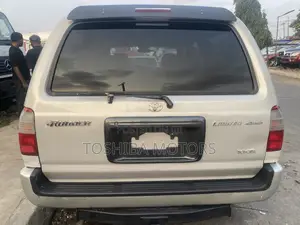 Toyota 4-Runner 2000 Silver