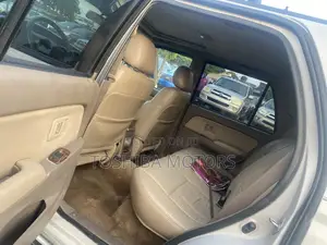 Toyota 4-Runner 2000 Silver