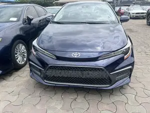 Toyota Corolla SE 2022 Blue