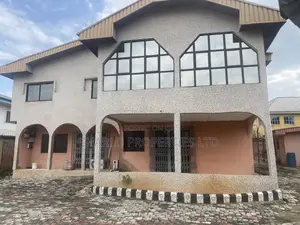 6bdrm Duplex in Benin City for sale