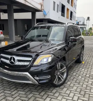 Mercedes-Benz GLK-Class Base GLK 350 4dr AWD 4MATIC (3.5L 6cyl 7A) 2015 Black 