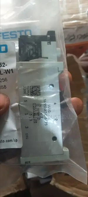 Festo Solenoid Valve L14-M52-at-C18-P3 1⁄4