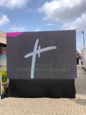 Lightweight Touring Screen
