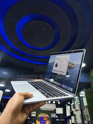 Laptop Apple MacBook Pro 2019 16GB Intel Core I7 SSD 256GB