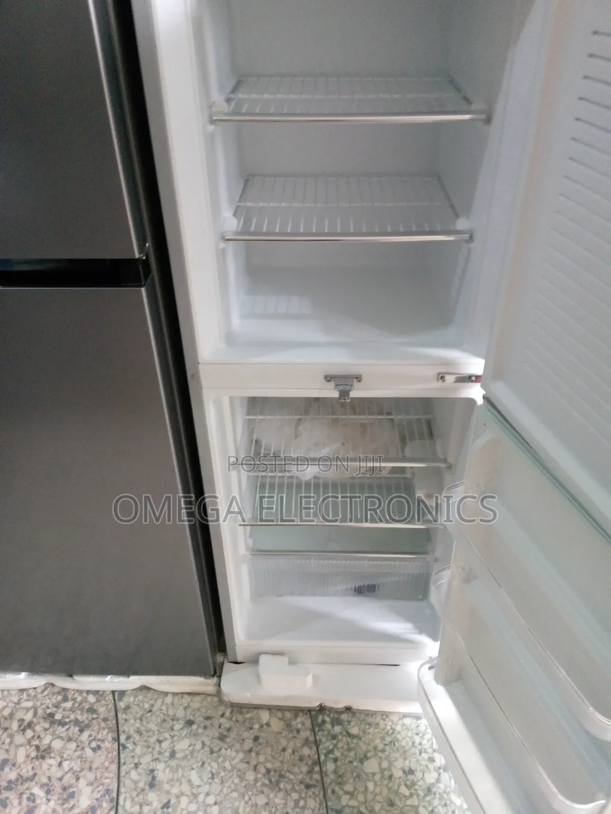 Rest Point Refrigerator Model 245 Energy Saver