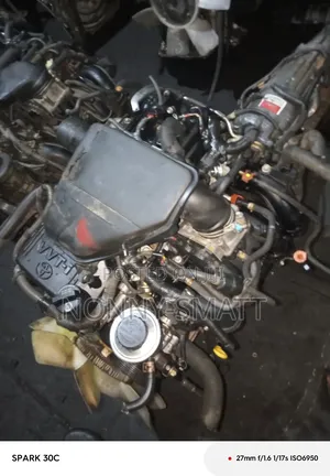 Engine for Toyota Hilux,Prado,Hiace, Costa, Fortuner 2006 2tr 4 Plug