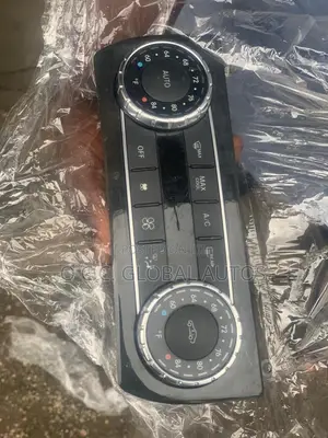 Ac Control Mercedes-benz Cls 550, 2012 Mo