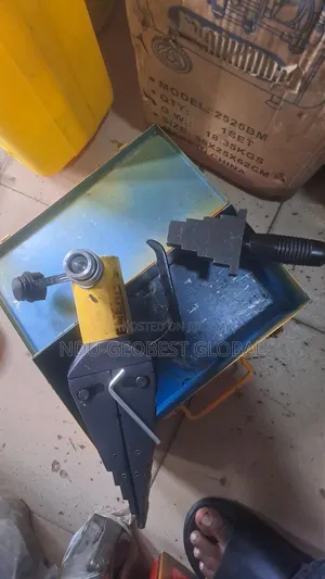 Hydraulic Flange Spreader Set