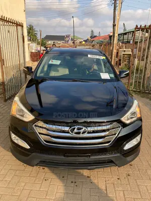Hyundai Santa Fe 2014 Black