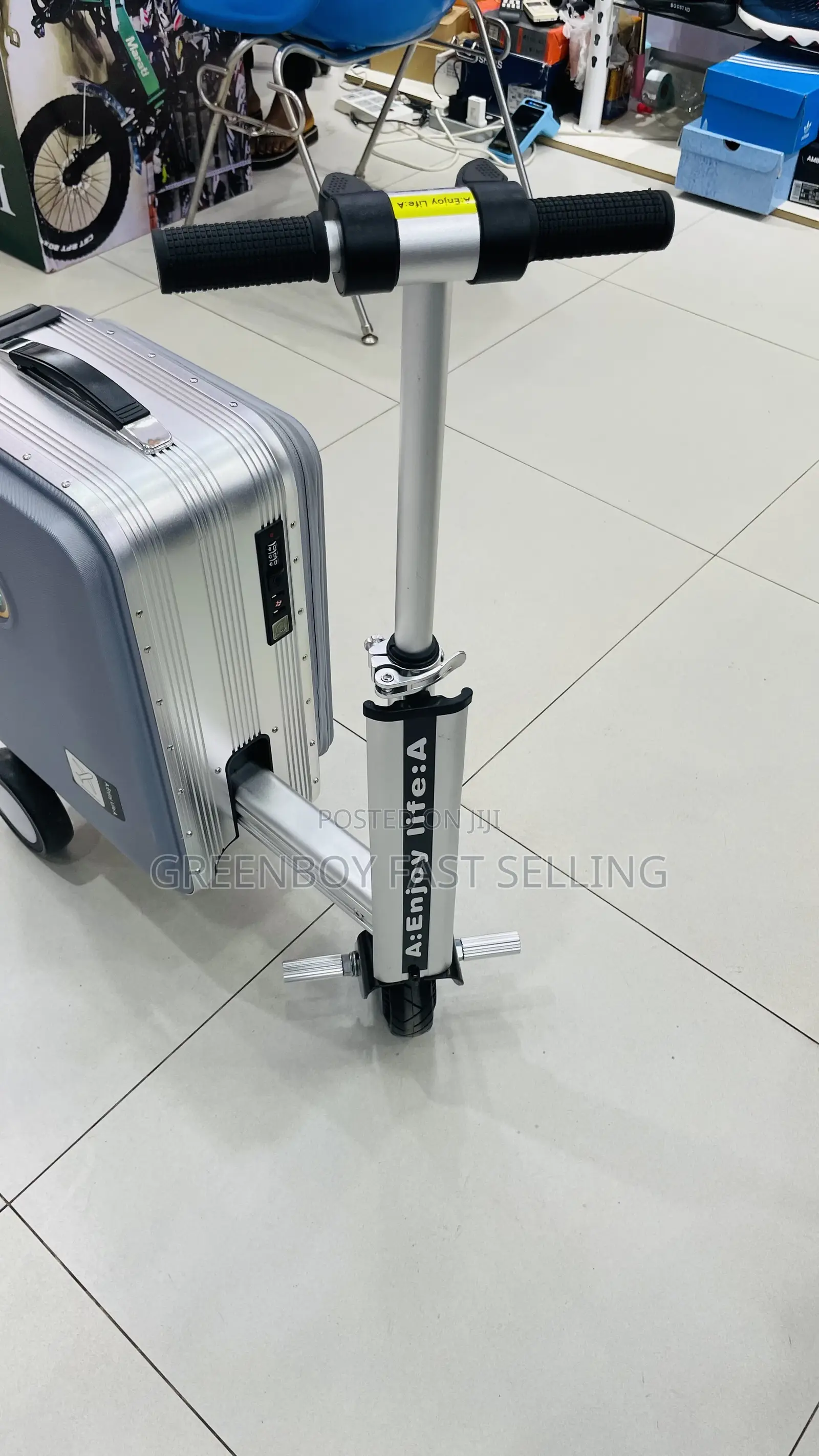 Electric Travelers Bag Drivable