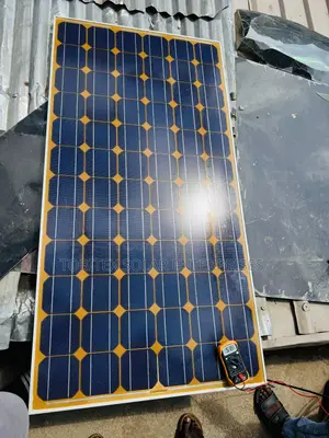 300w Canadian Panels 72cells