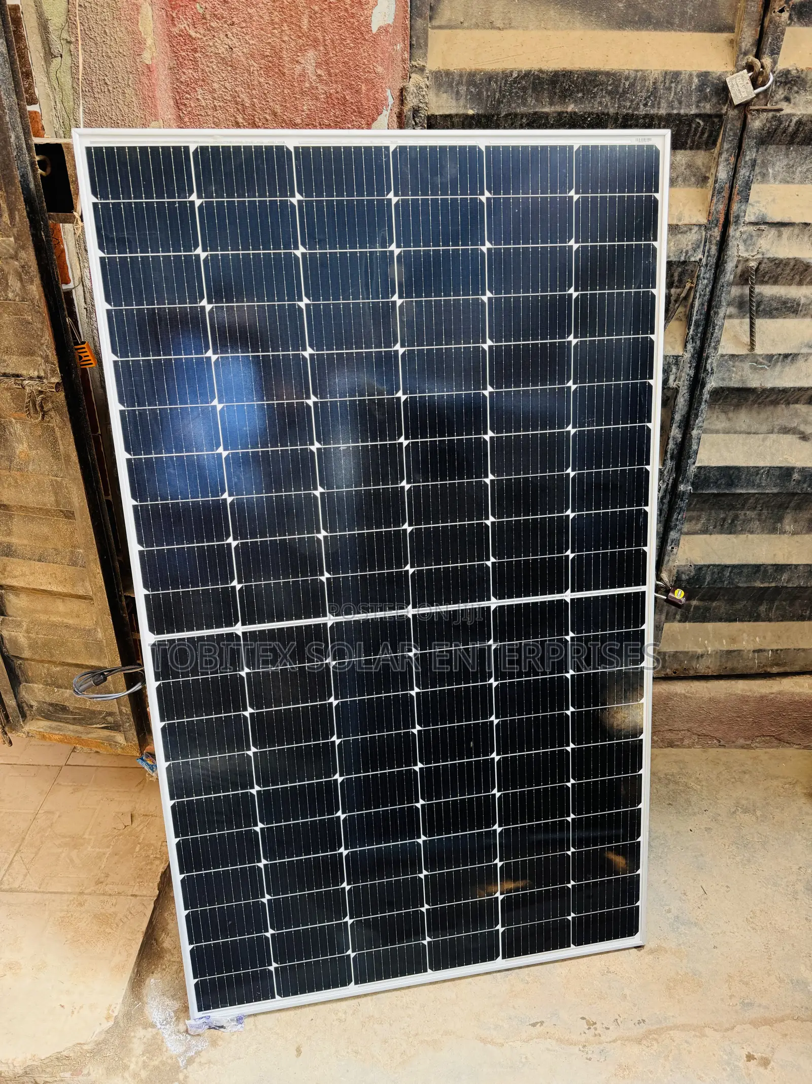 500w Longi Solar Panels