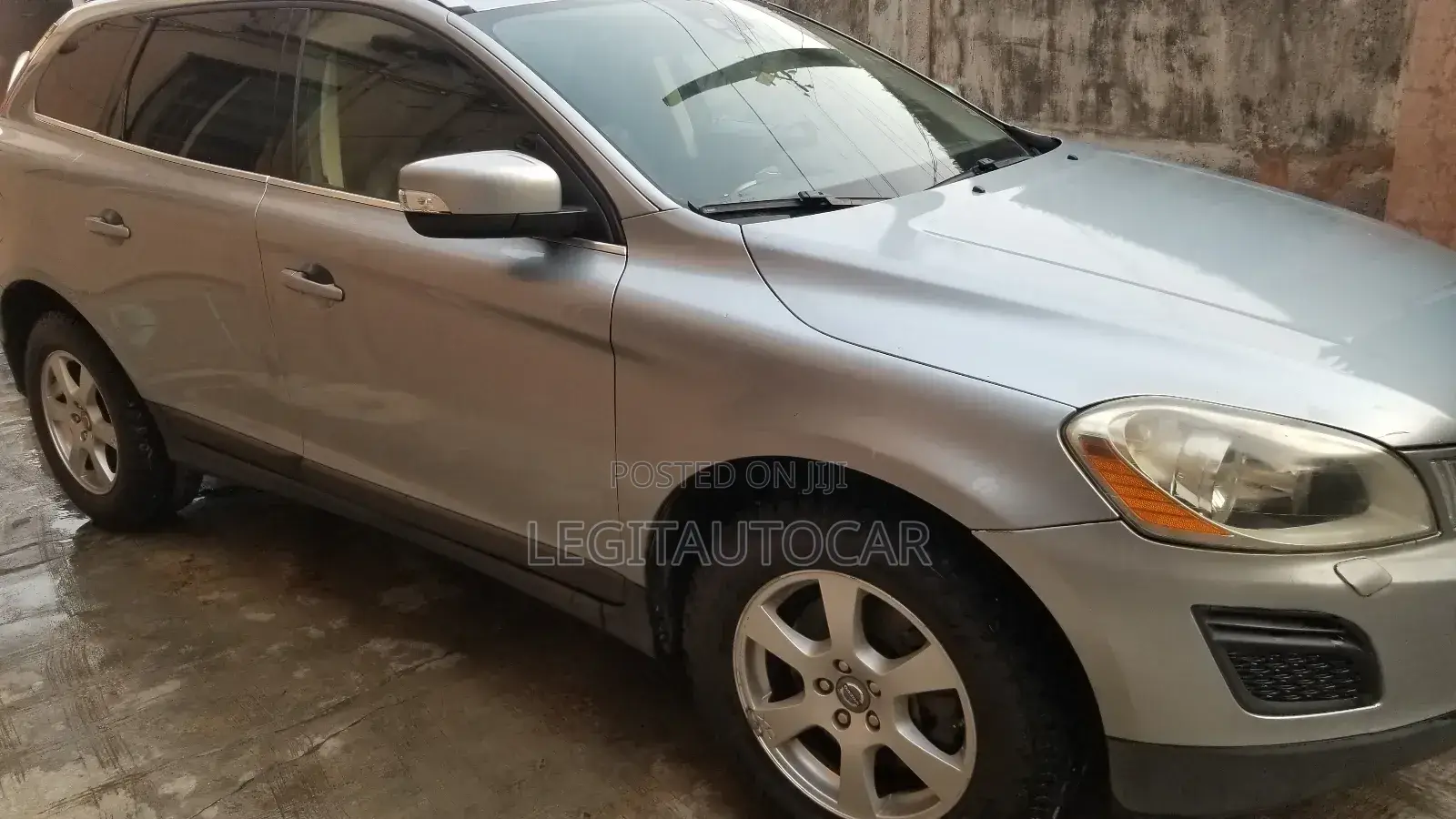 Volvo XC60 2011 Silver