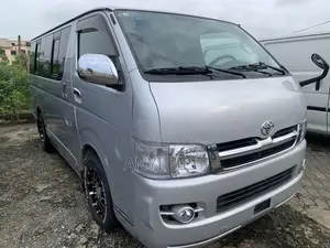 Toyota HiAce 2007 Silver