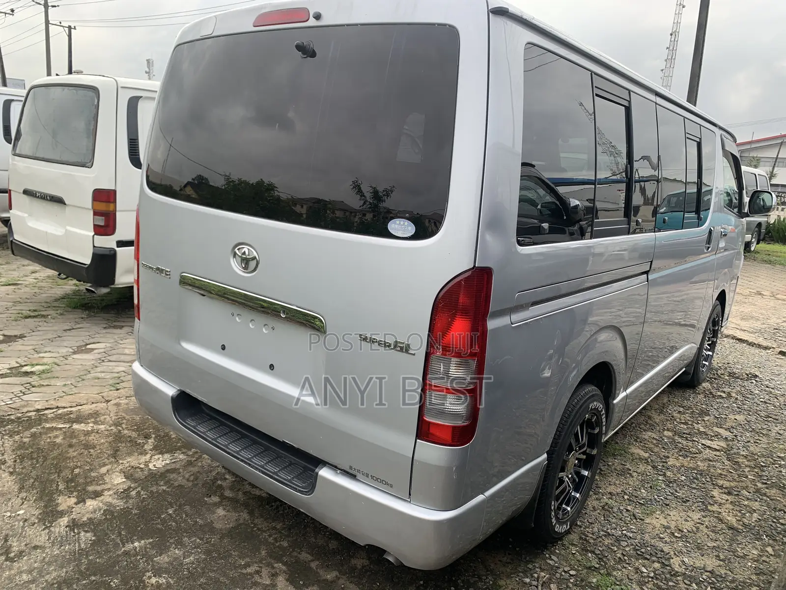 Toyota HiAce 2007 Silver