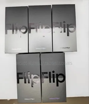 New Samsung Galaxy Z Flip4 128 GB