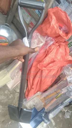 Heavy Duty Shovel