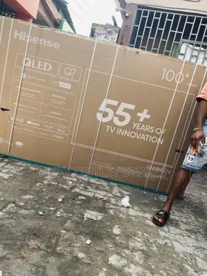 100”Qled Hisense Smart Tv