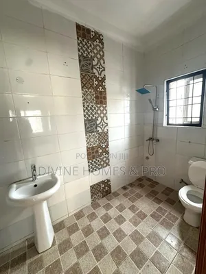 3bdrm Block of Flats in Jahi By Gilmore for rent