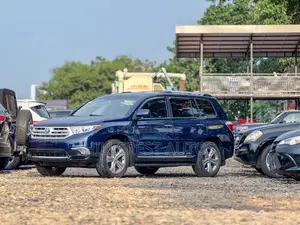 Toyota Highlander 2013 Blue