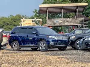 Toyota Highlander 2013 Blue