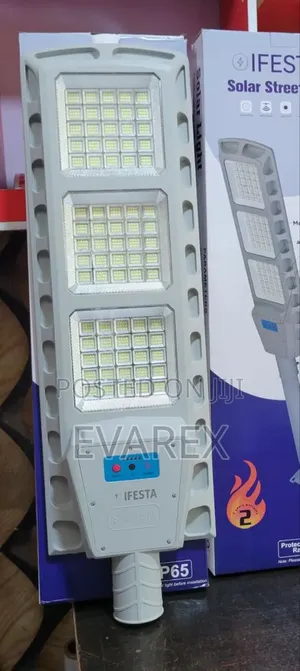 Solar Cast Industrial Street Light