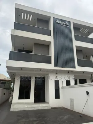 4bdrm Duplex in Lekki Phase 1 for sale