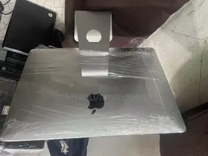 Desktop Computer Apple iMac Pro 16GB Intel Core I5 HDD 1T