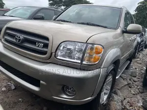 Toyota Sequoia Limited 4dr SUV 4WD (4.7L 8cyl 4A) 2004 Gold