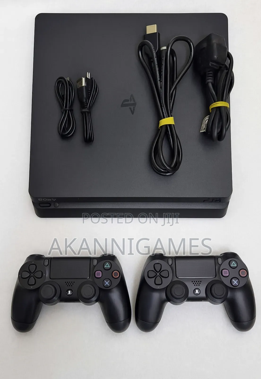Playstation 4 Slim / Ps4 With Games + 2 Controllers