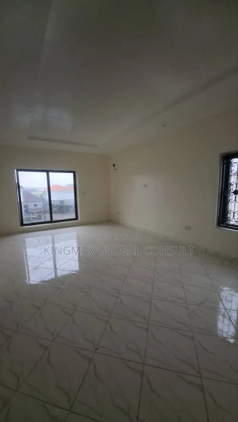 For Sale : Three (3) Floor Office Complex, Lettable Space