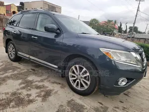 Nissan Pathfinder Platinum 4dr SUV 4WD (3.5L 6cyl CVT) 2015 Blue