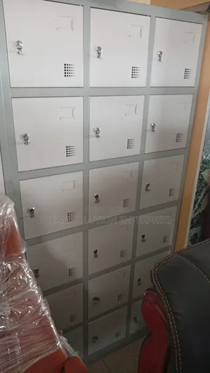 15 Doors Workman Locker