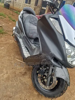 Yamaha Majesty 2006 Black