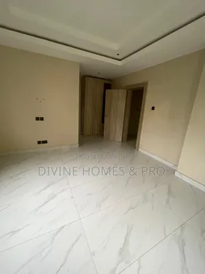 4bdrm Duplex in Life Camp for sale