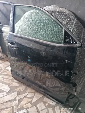 Front Doors Highlander 2015