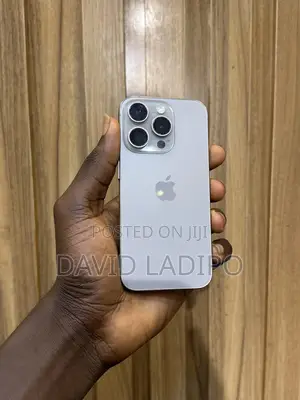Apple iPhone 15 Pro 128 GB Gray