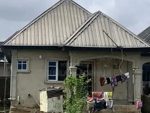 3bdrm Bungalow in Ijeododo, Ijegun for sale
