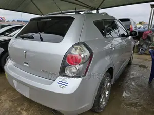 Pontiac Vibe 2.4 4WD 2009 Silver
