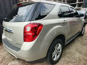Chevrolet Equinox 2015 Gold